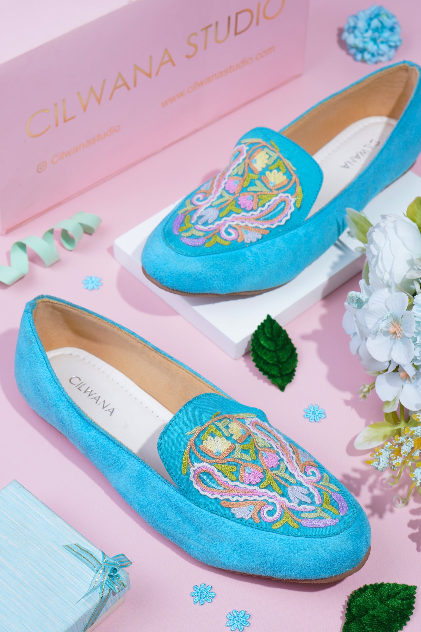 Feroze Multi Almond Aari Shoes