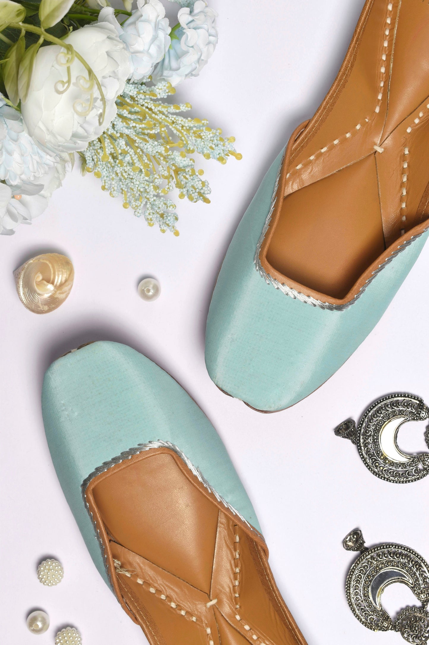 Ice Blue Fab Jutti