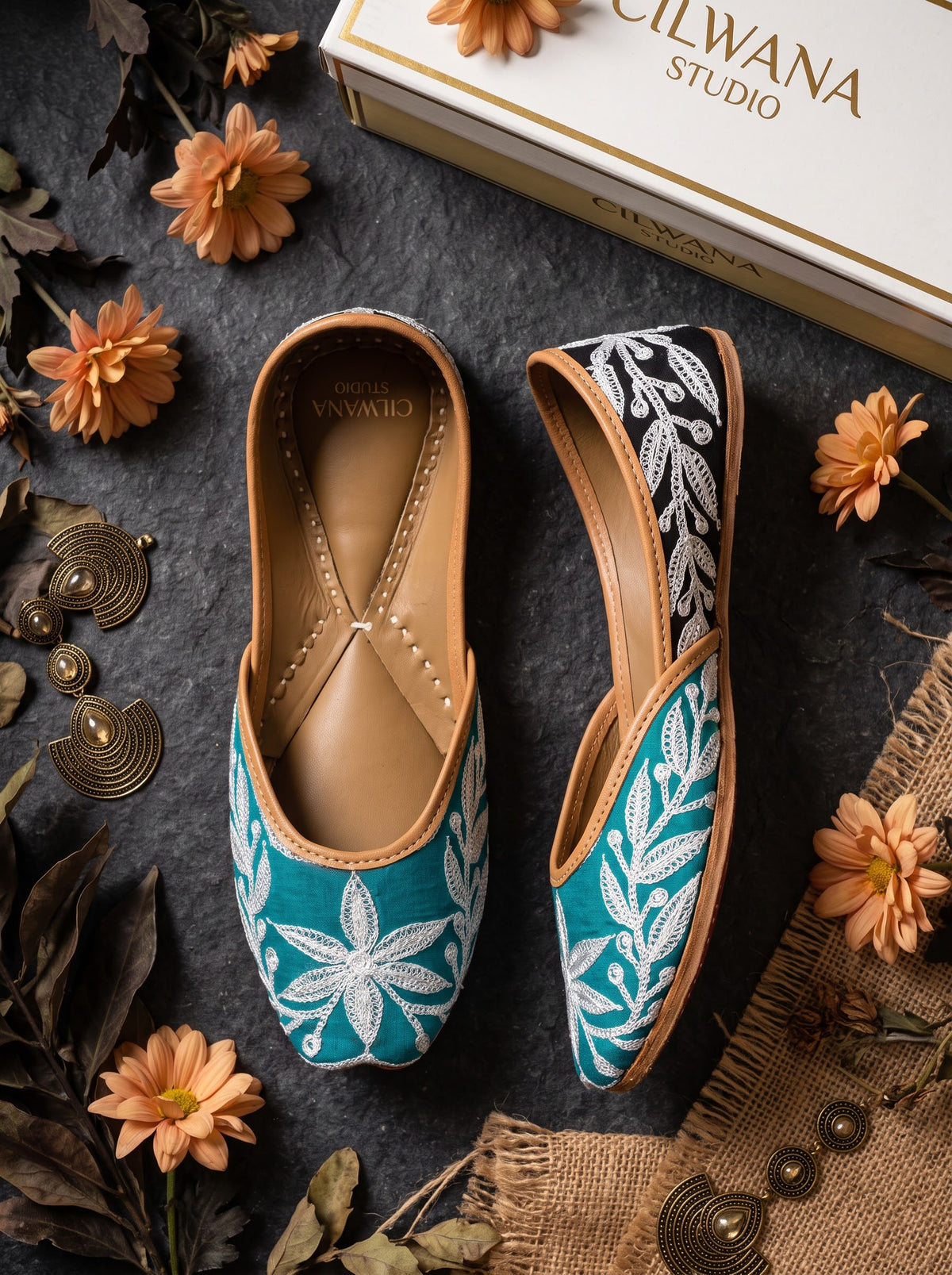 Turquoise Black & White Floral Tilla Jutti