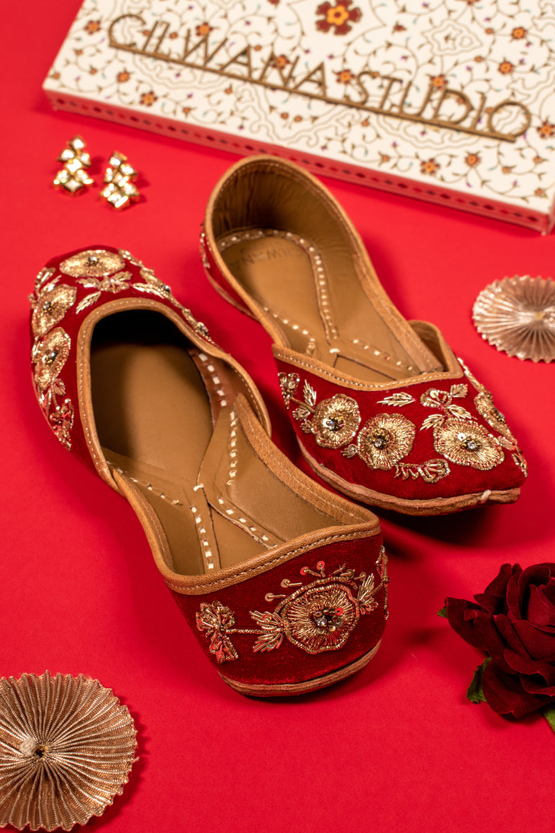 Maroon Dhabka Jutti — product detail