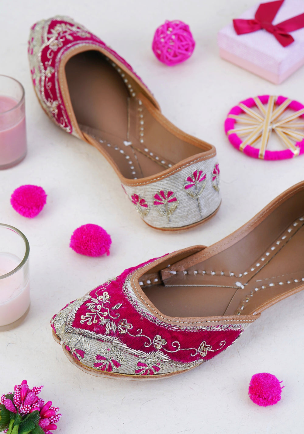Pink Velvet Dhabka Jutti