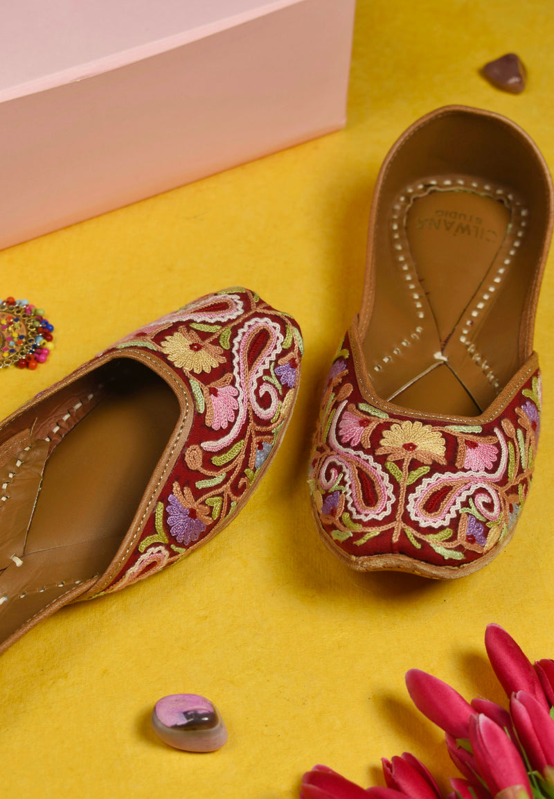 Red Multi Almond Aari Jutti — product detail