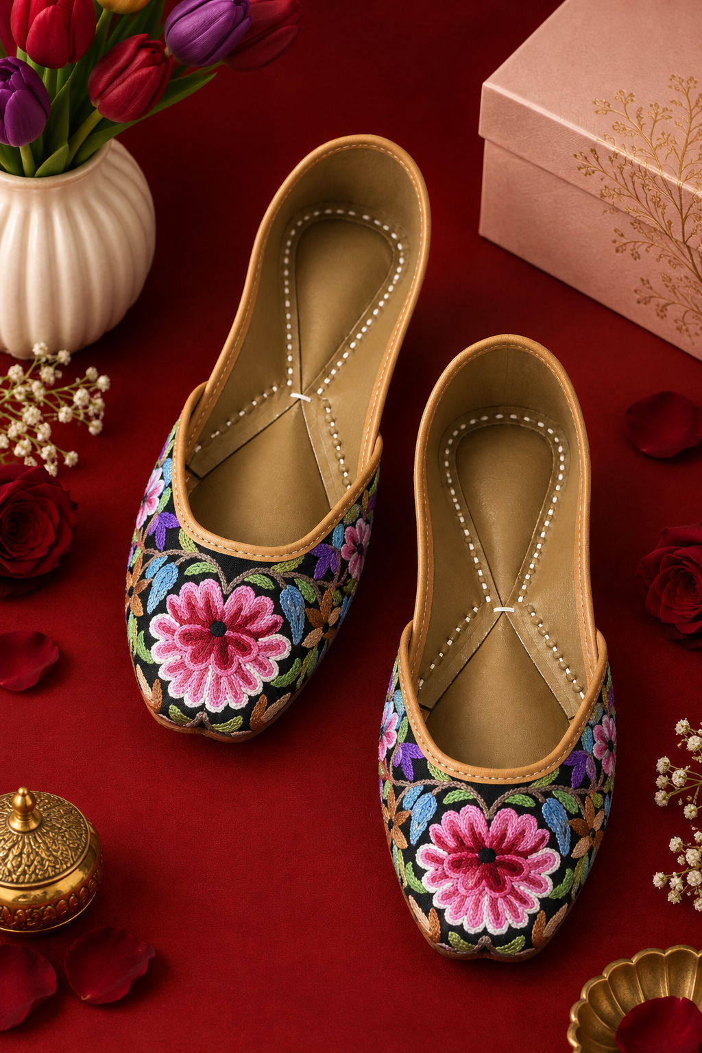 Pink Floral Aari Jutti