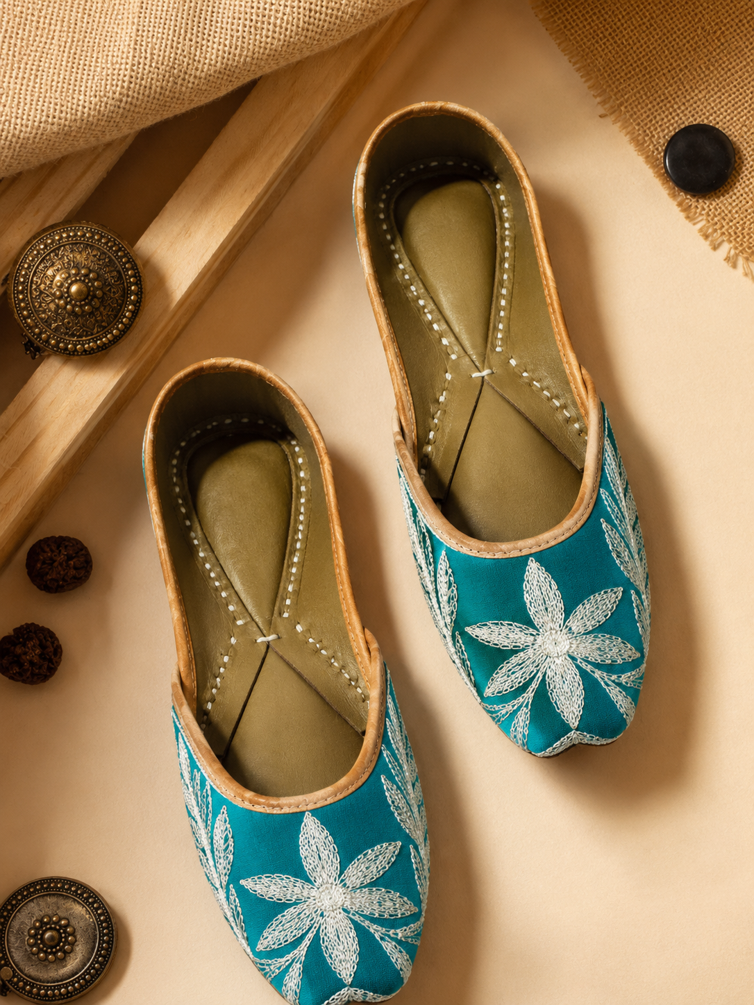 Teal Floral Aari Jutti