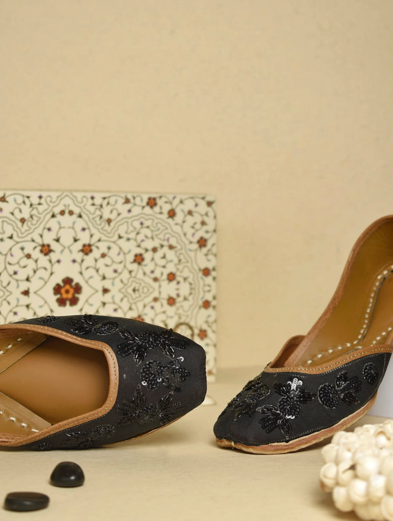 Black on Black Jutti — product detail