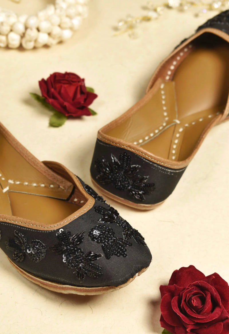 Black on Black Jutti — product detail