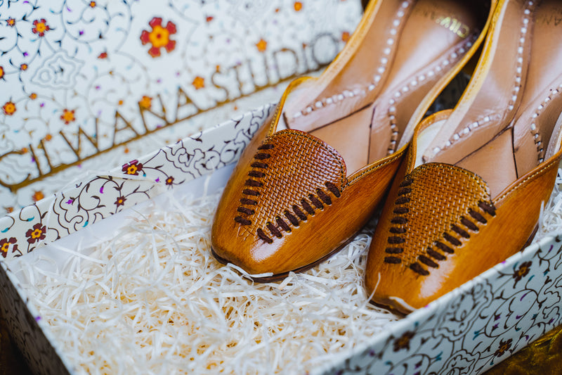 Leather Mustard Jutti