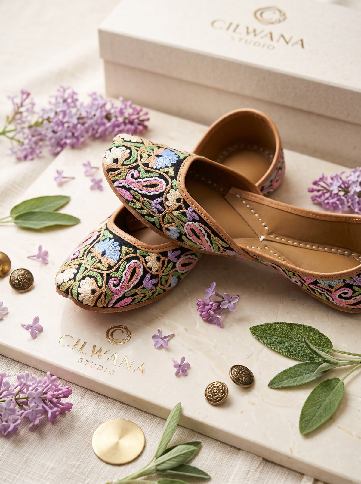 Black Multi Floral Paisley Aari Jutti