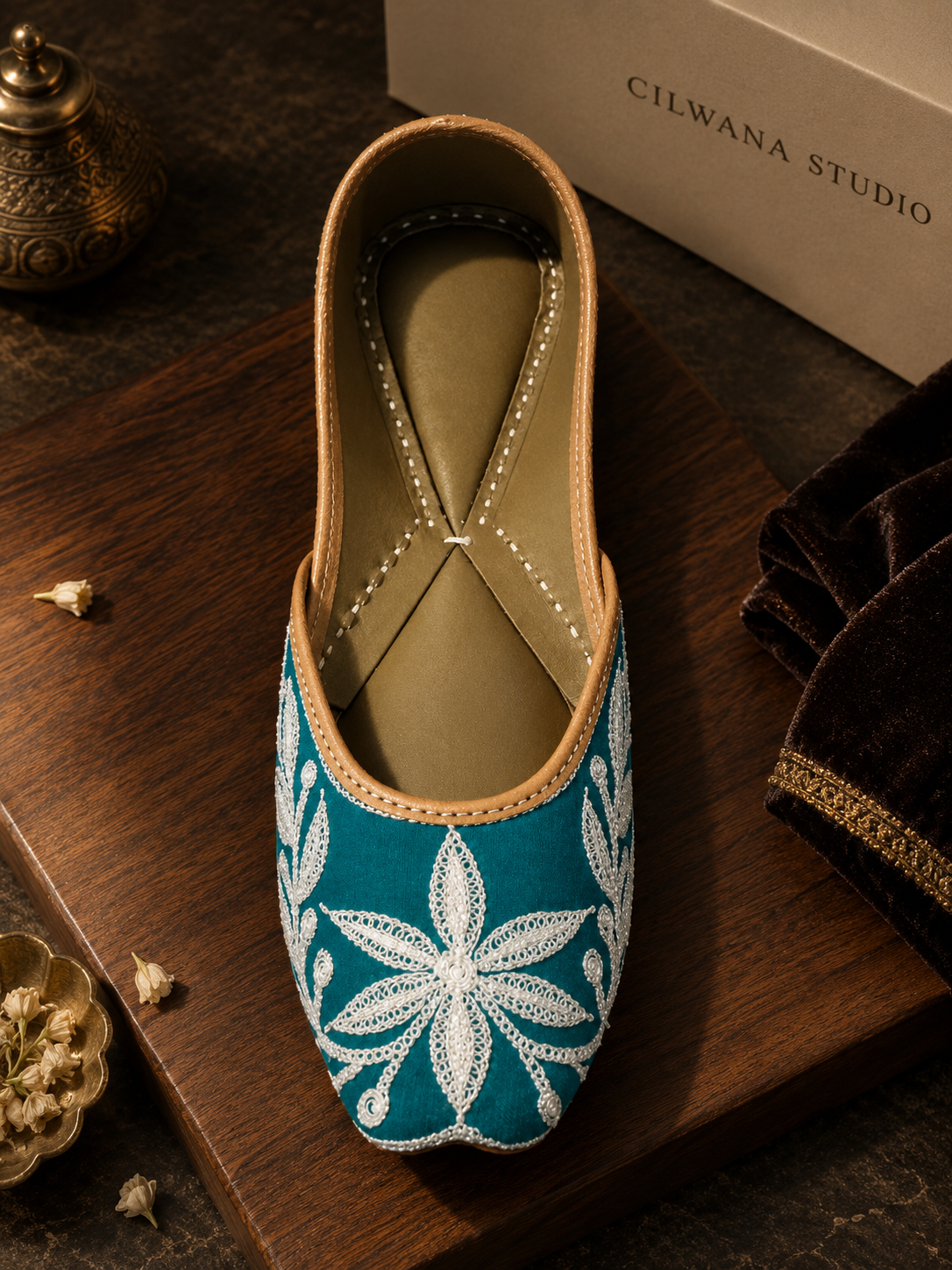 Teal  Floral Aari Jutti
