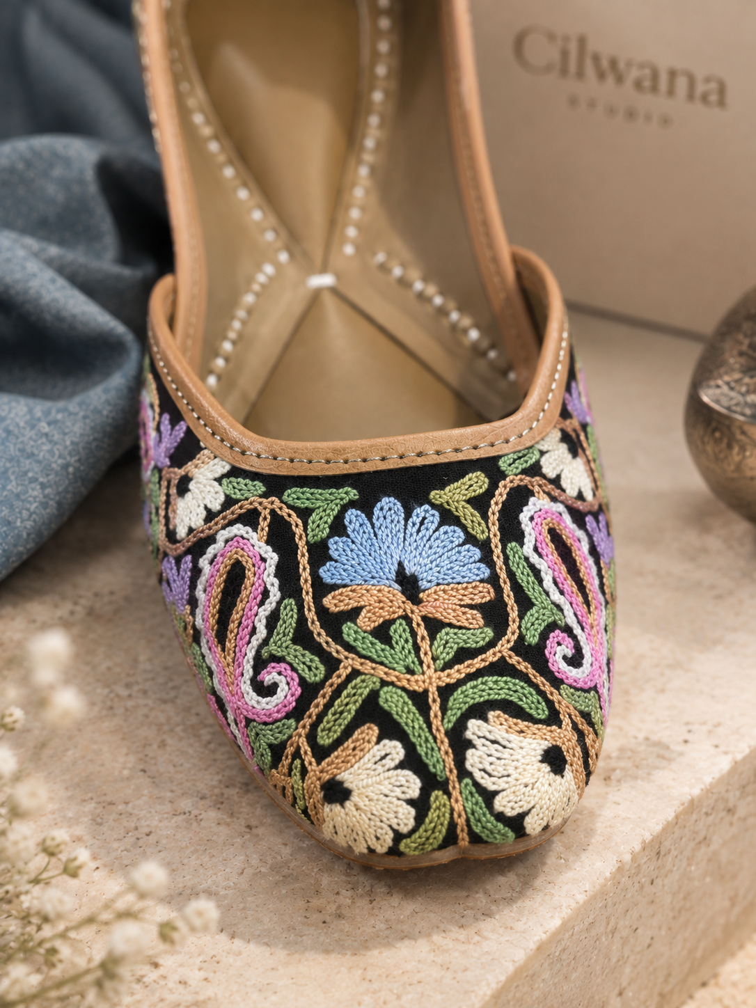 Black Multi Floral Aari Jutti