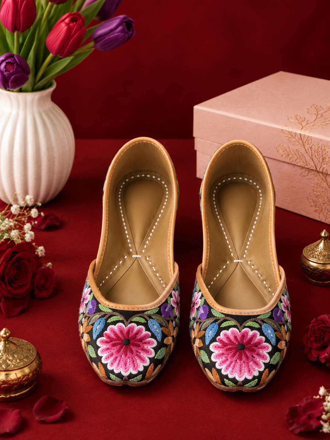 Pink Floral Aari Jutti