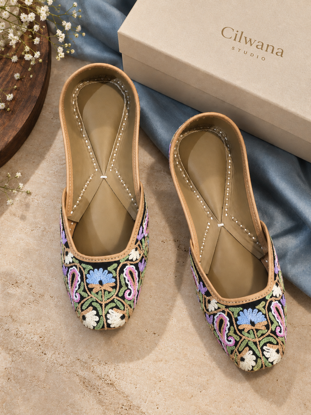 Black Multi Floral Aari Jutti