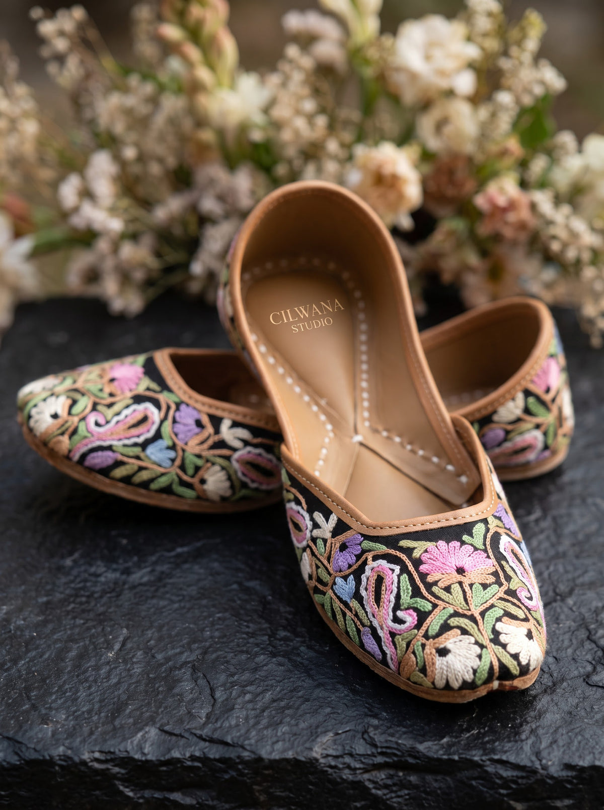 Black Multi Floral Aari Jutti