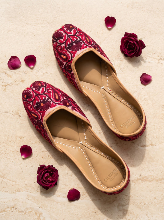 Maroon Floral  Aari jutti