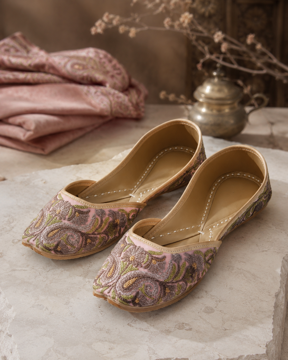 Kashmiri Baby Pink Maroon Aari Jutti