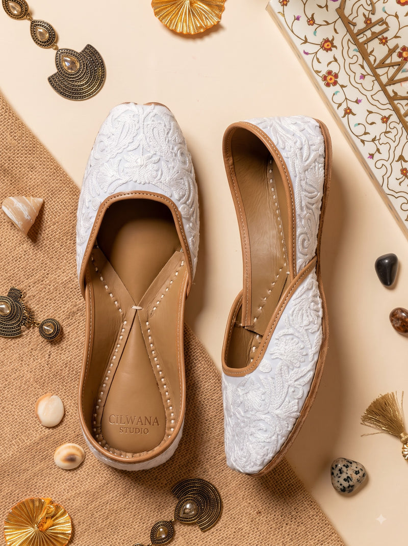 White Multi Flora Aari Jutti