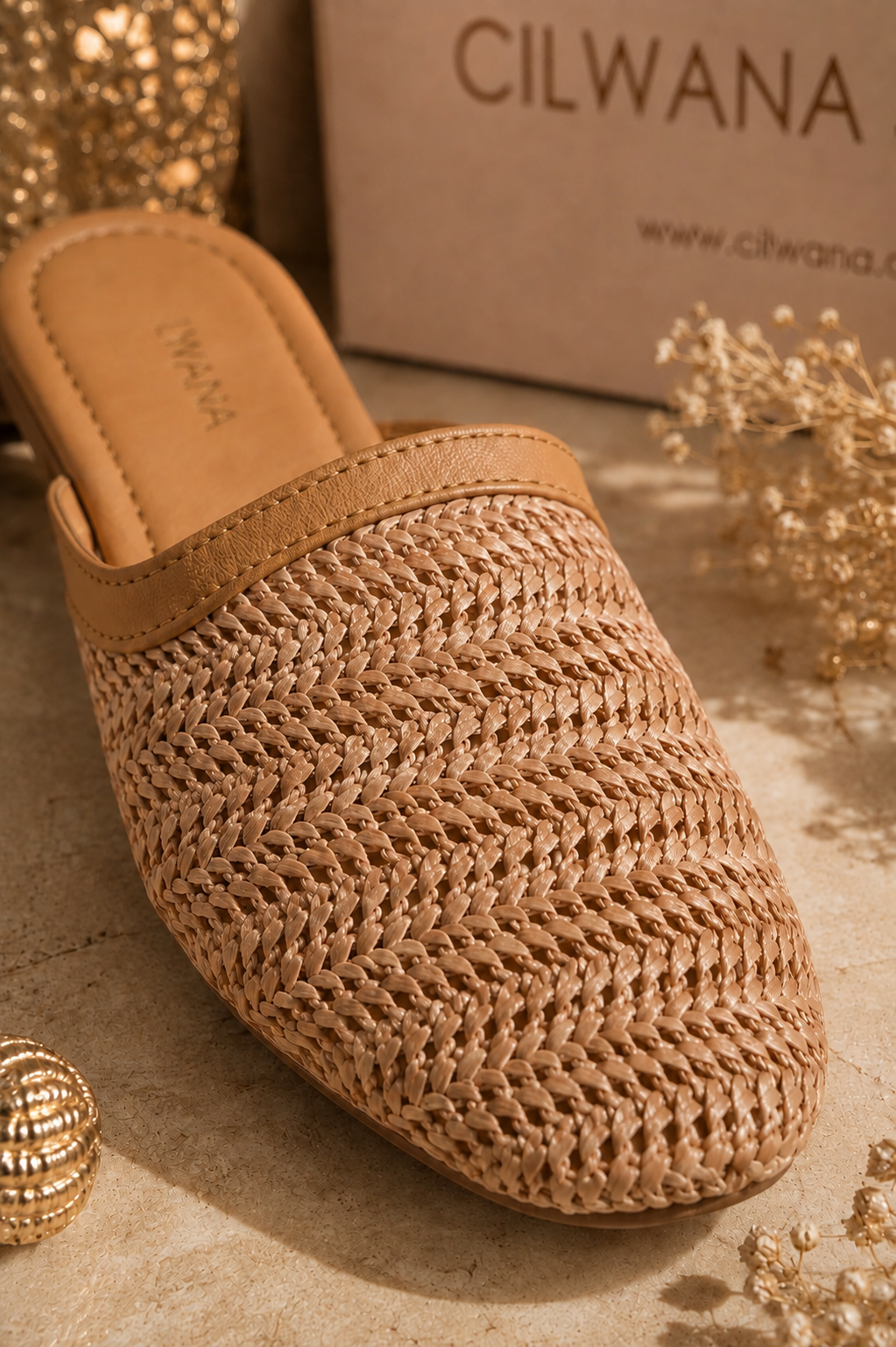 SAND WICKER